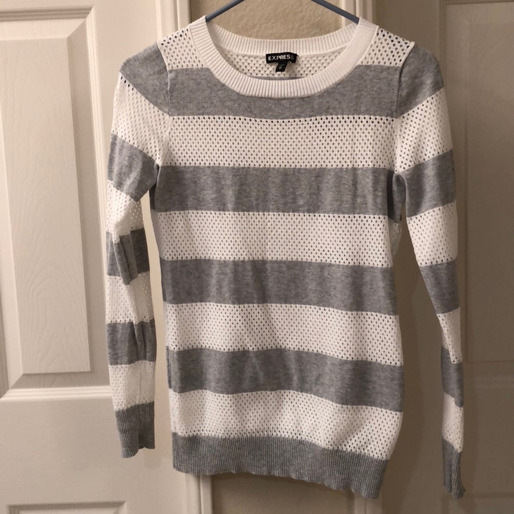 EXPRESS Women’s Long Sleeve